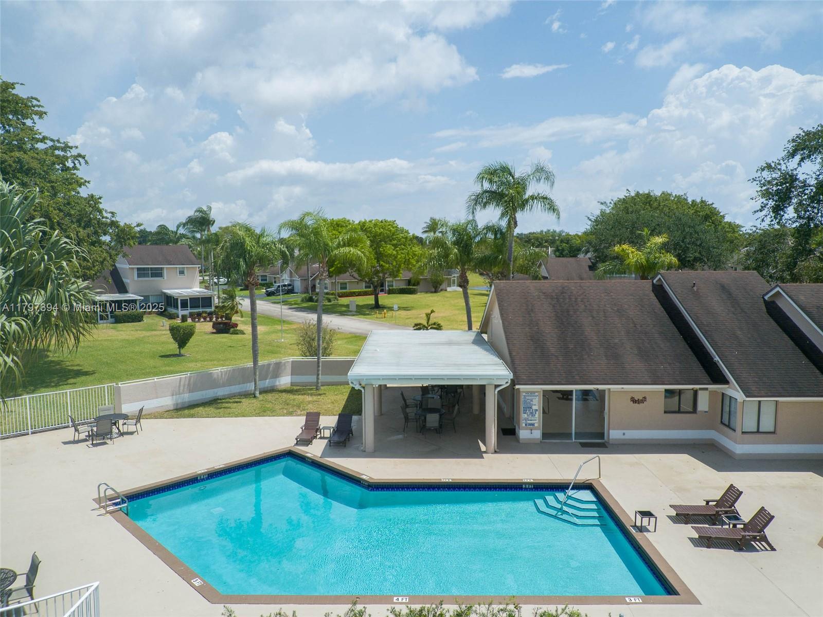 1248 W Lakes Dr, Deerfield Beach, Florida image 29