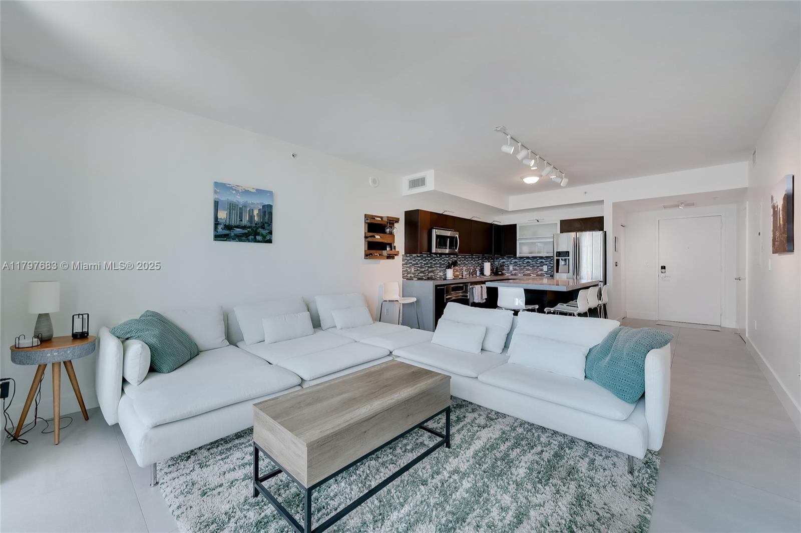 90 SW 3rd St #1514, Miami, Florida image 5