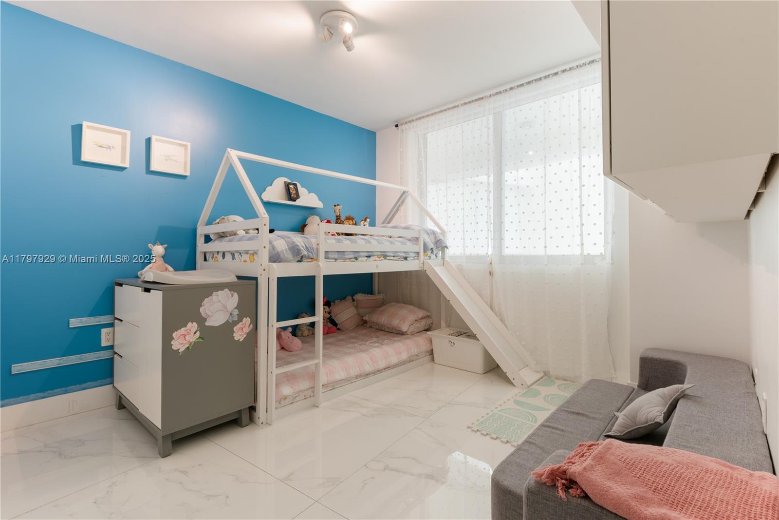 Listing Photo 18