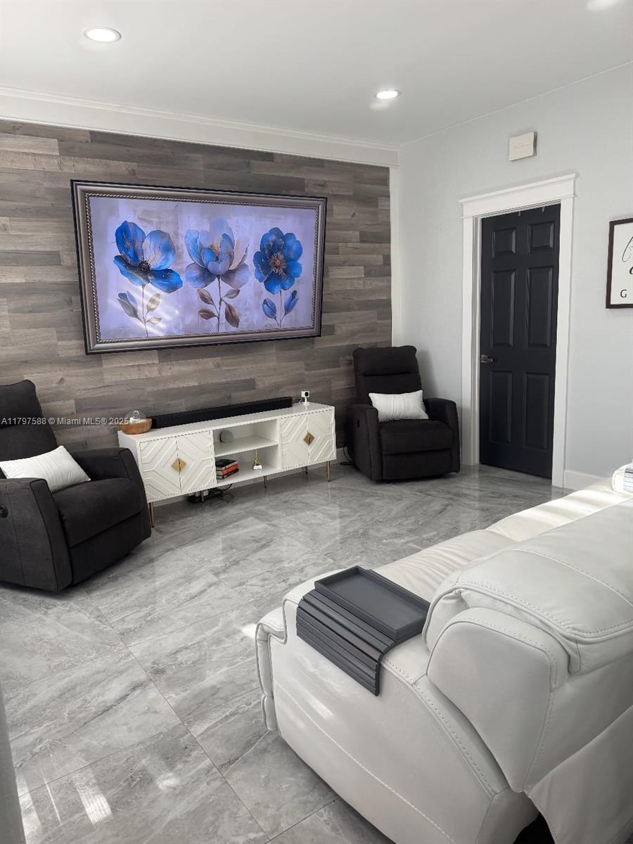 Property photo # 2