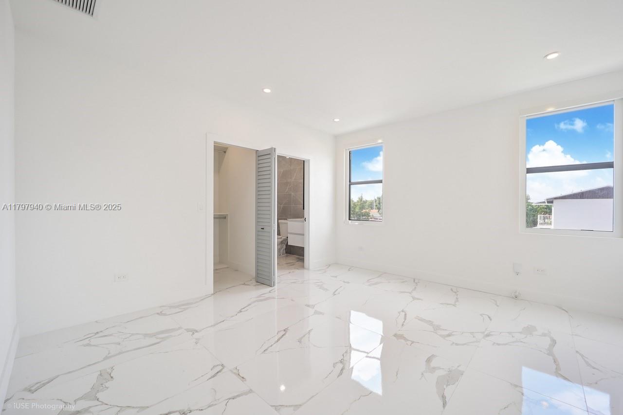 2330 SW 14th St, Miami, Florida image 11