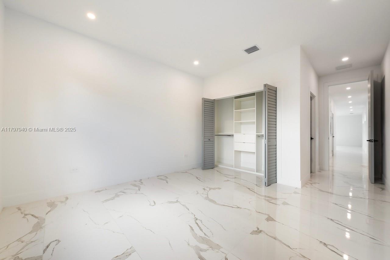 2330 SW 14th St, Miami, Florida image 18