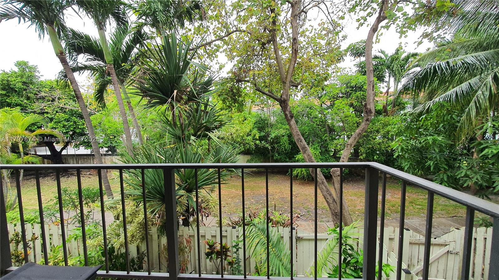 Property photo # 0