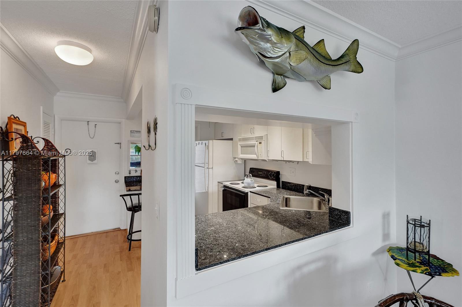 455 Paradise Isle Blvd #209, Hallandale Beach, Florida image 11