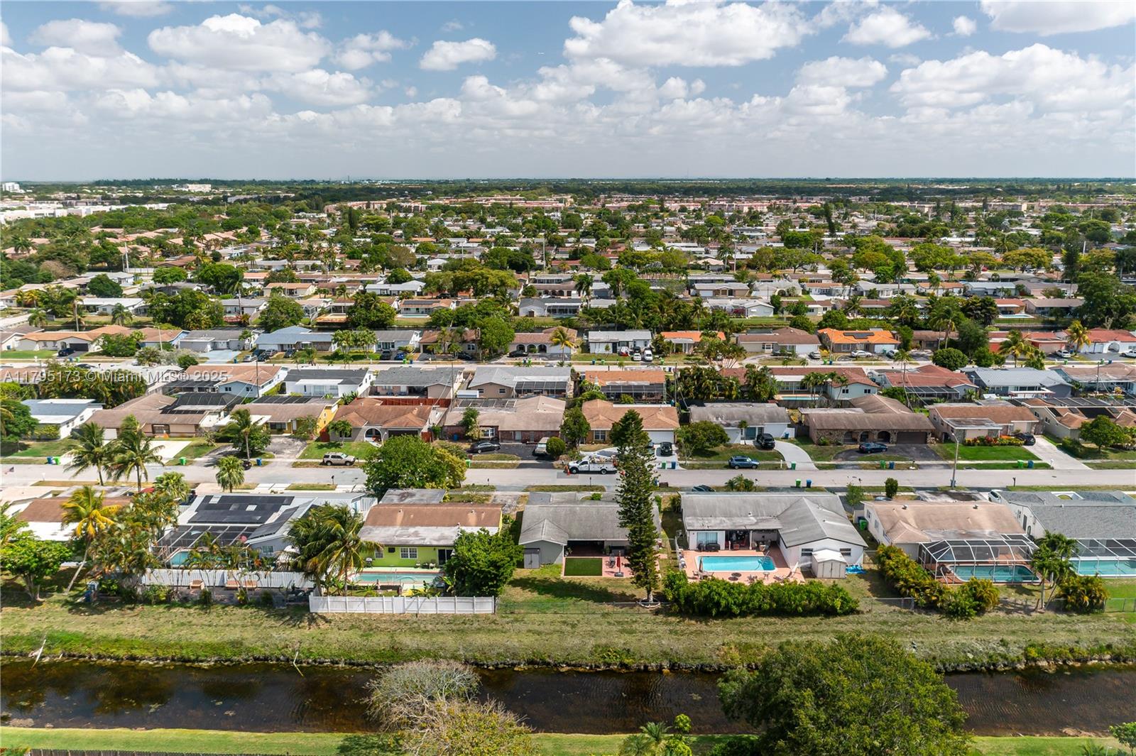 9652 NW 19th Pl, Sunrise, Florida image 30