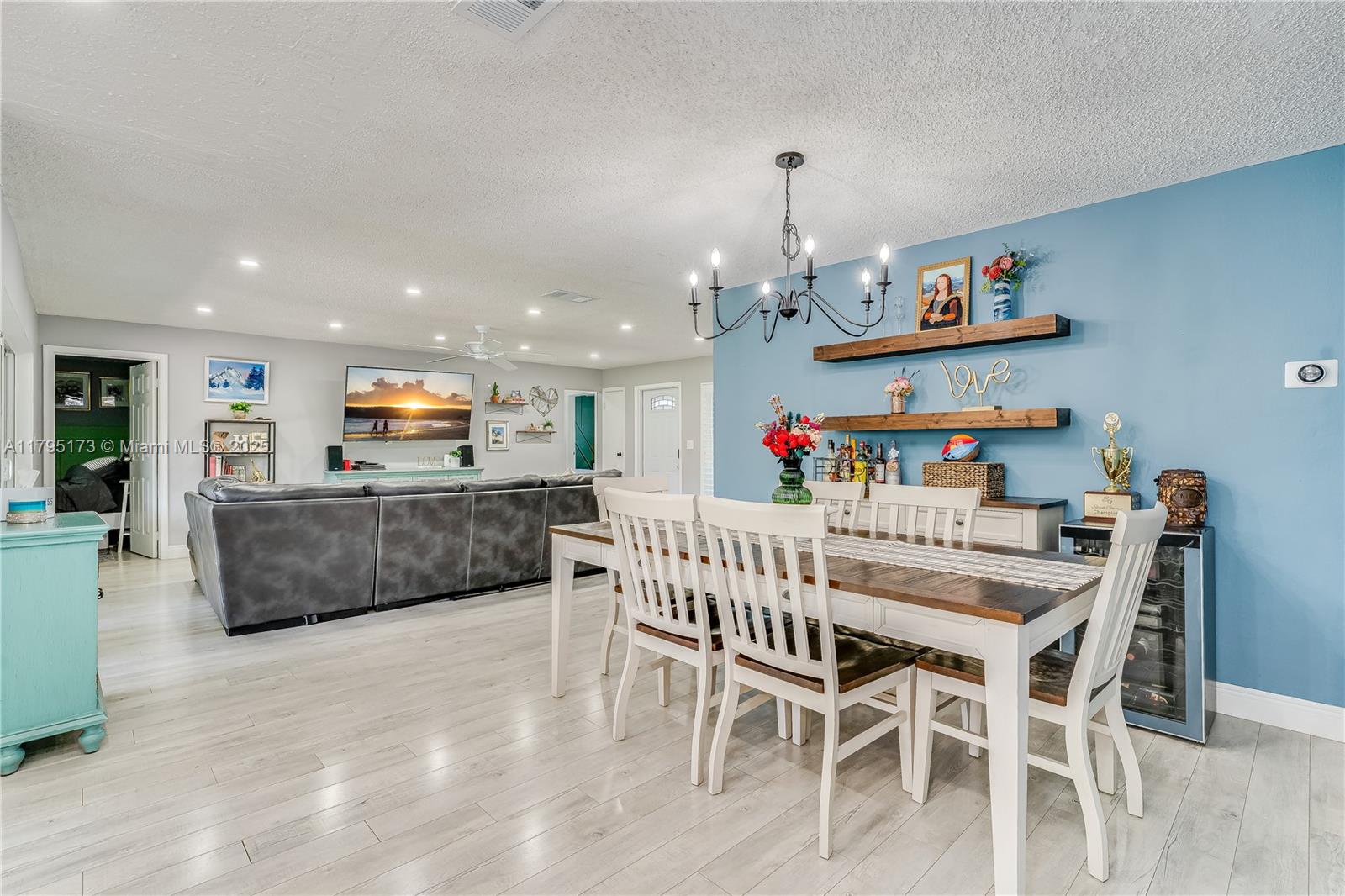 9652 NW 19th Pl, Sunrise, Florida image 9