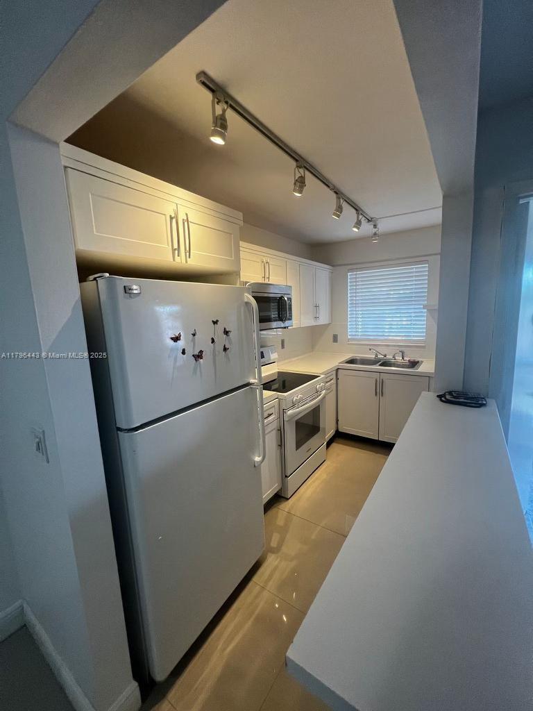 Property photo # 7
