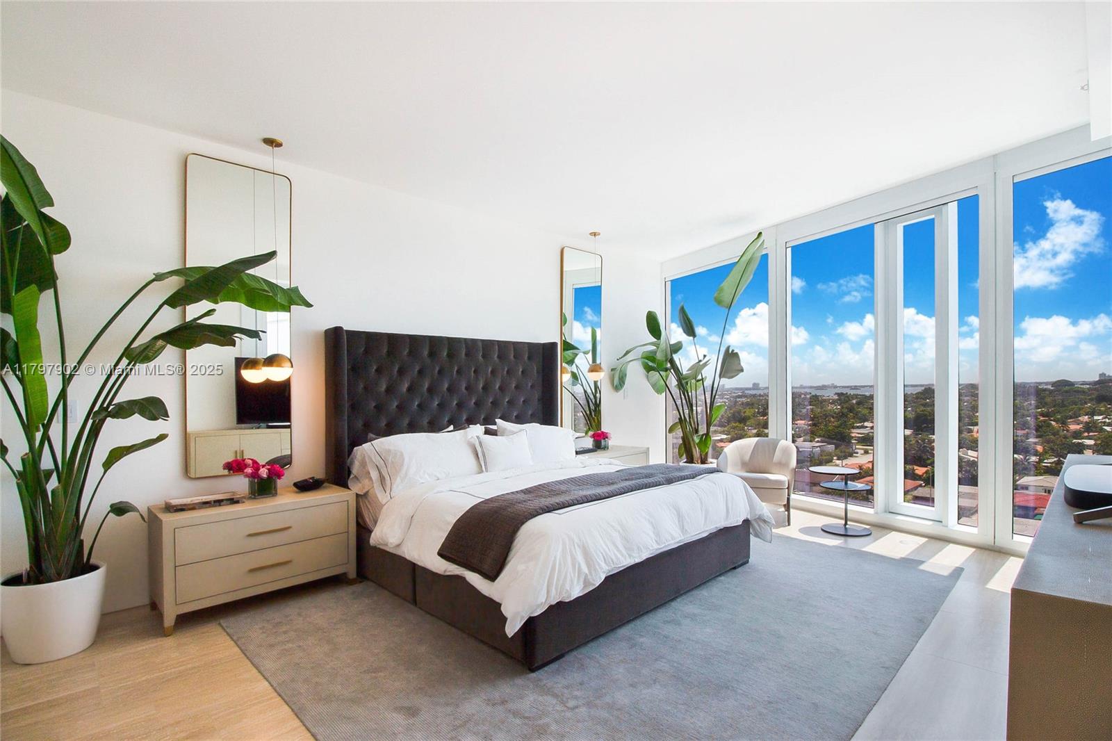 Property photo # 9