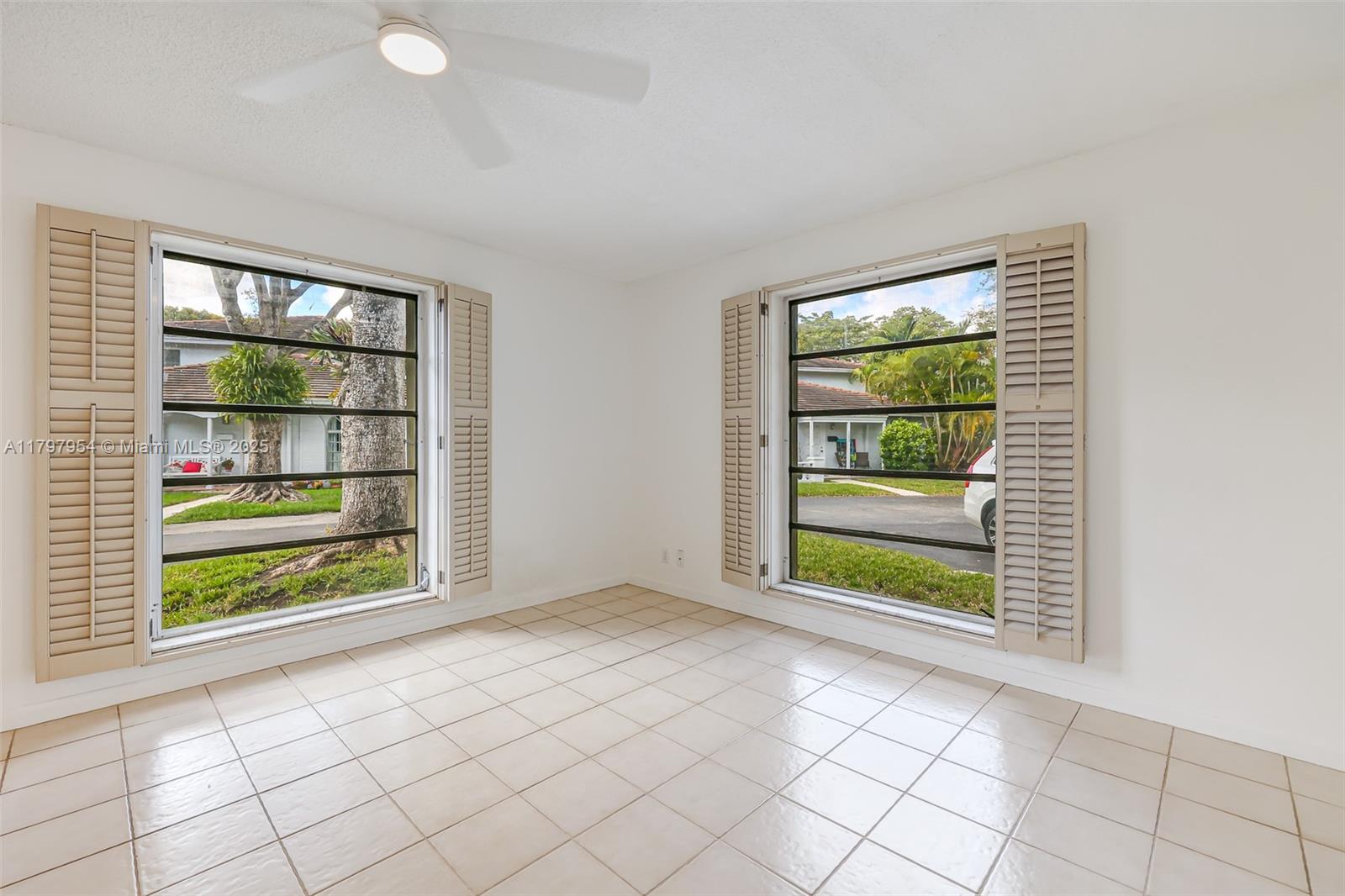 7931 Camino Cir #A-11, Miami, Florida image 5