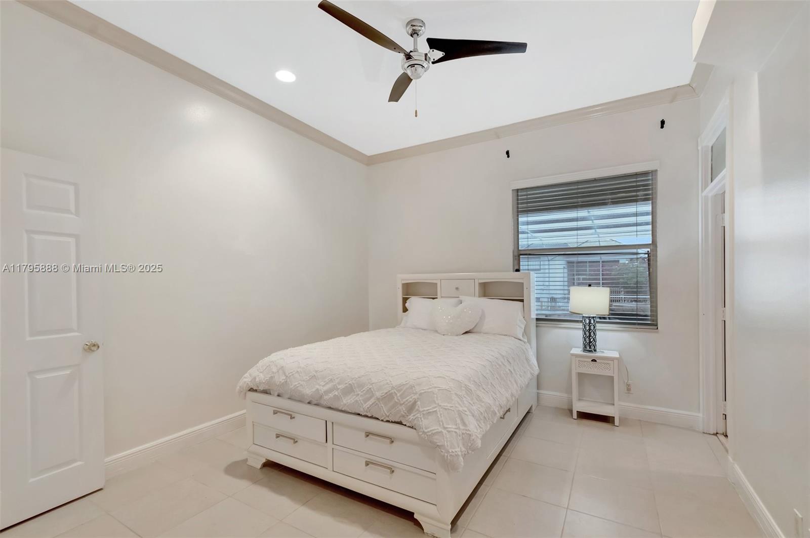 2296 Greenview Cove Drive, Wellington, Florida image 38