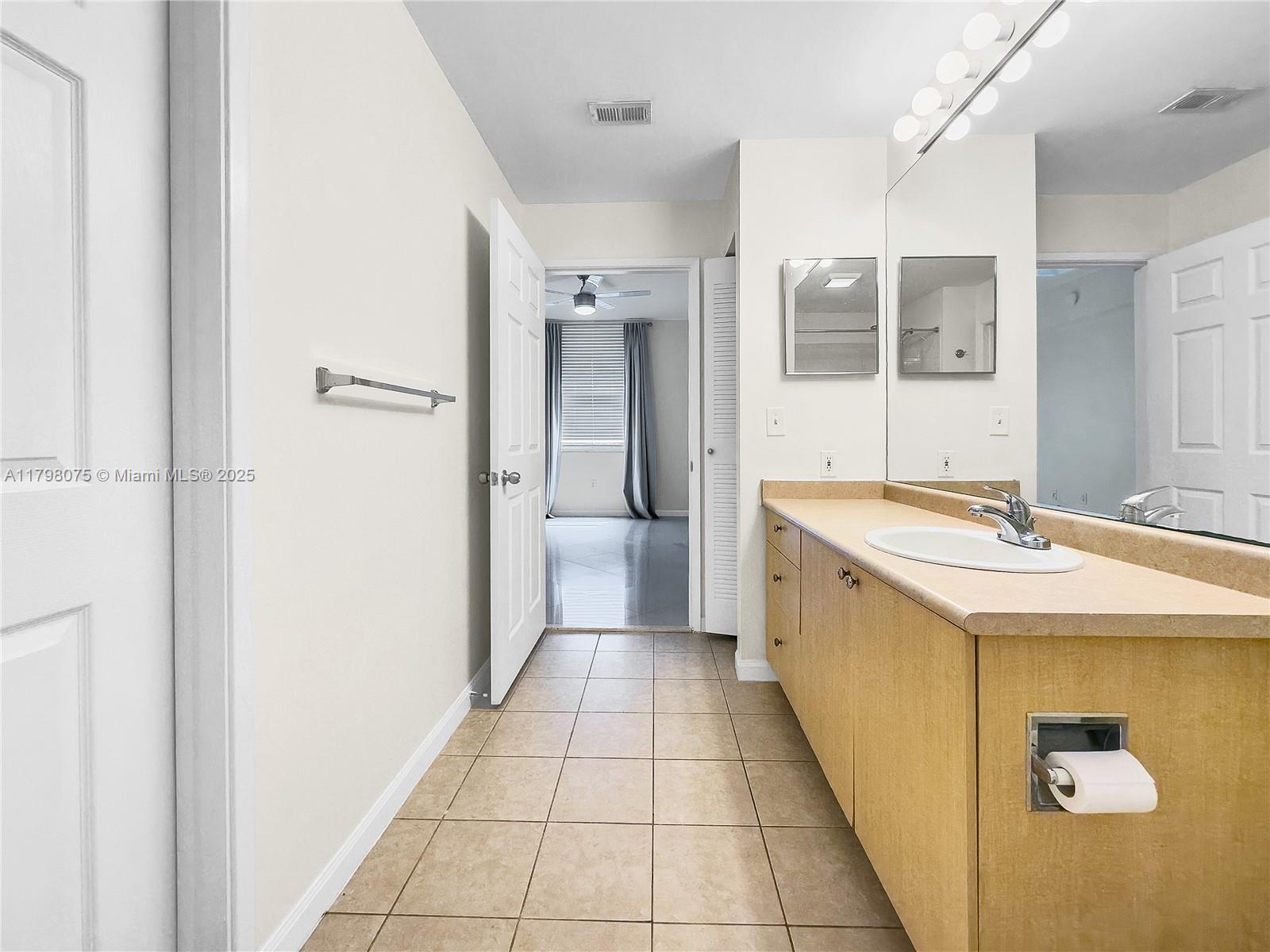 1900 Van Buren St #105B, Hollywood, Florida image 13