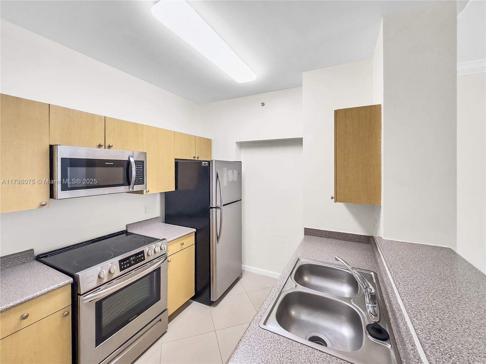1900 Van Buren St #105B, Hollywood, Florida image 5