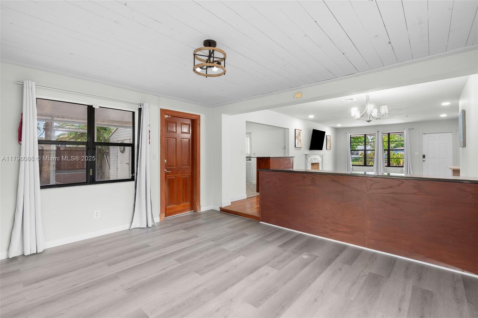 Listing Photo 18