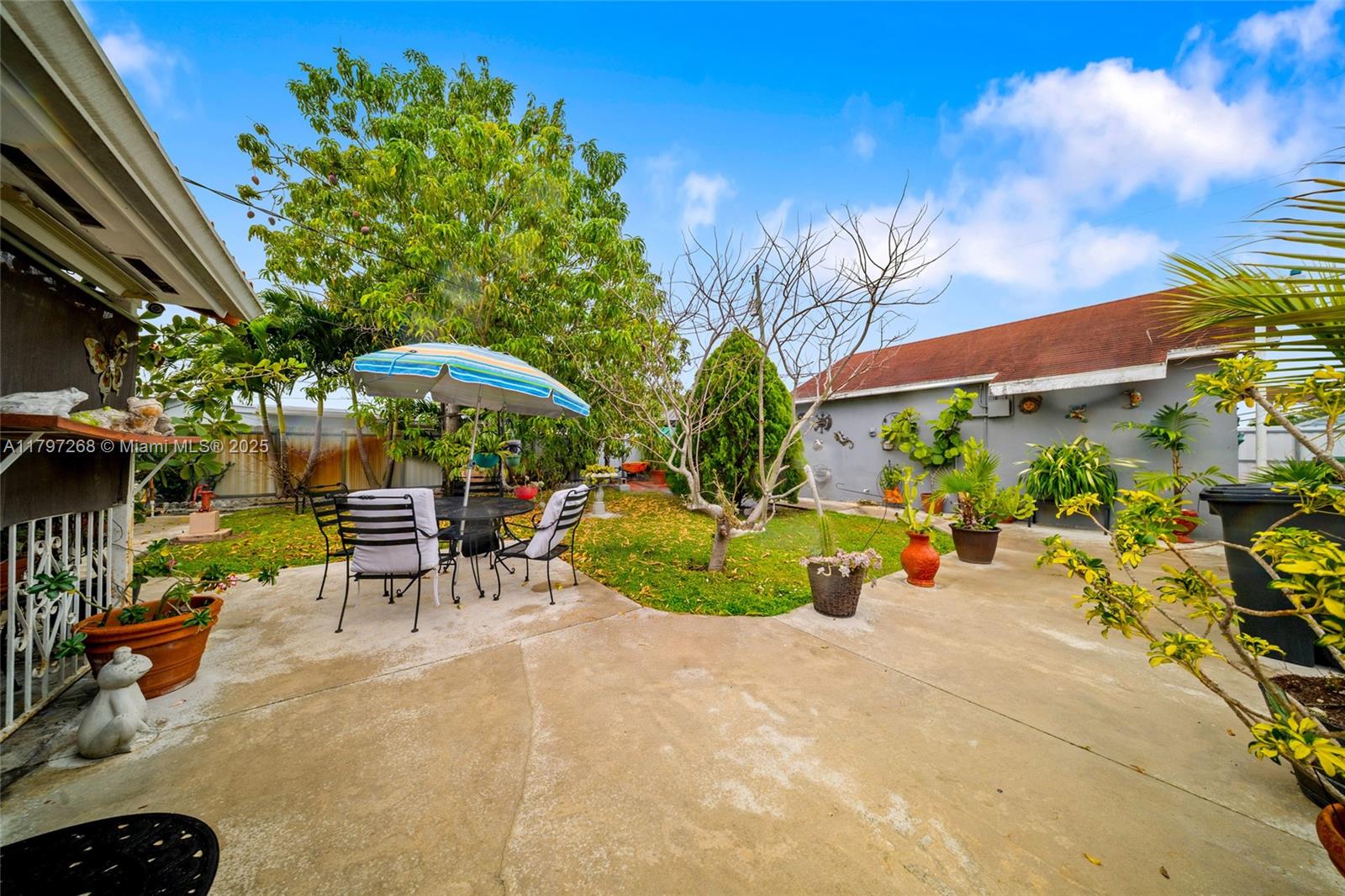 890 W 36th St, Hialeah, Florida image 18