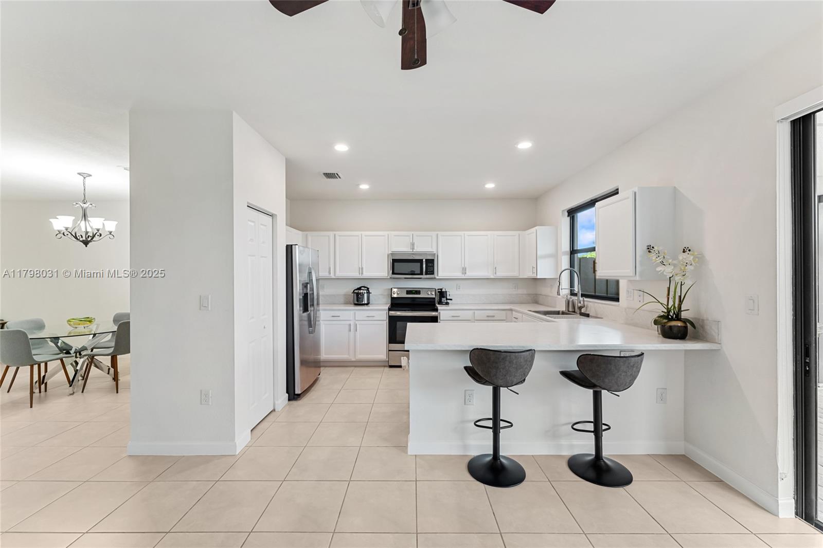 Property photo # 6