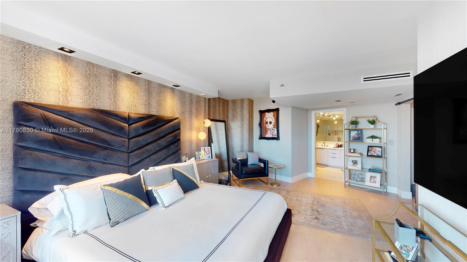 Property photo # 2