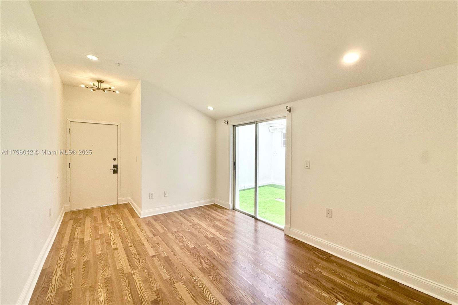 Property photo # 9