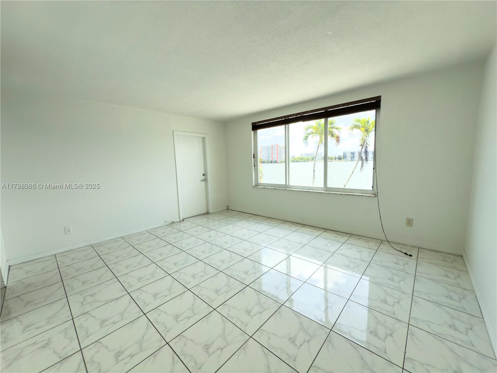 1100 NE 191st St #25E, Miami, Florida image 8