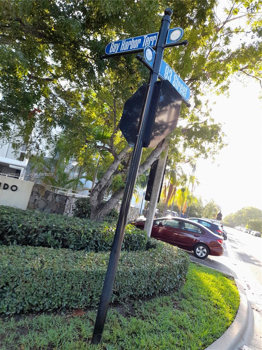 1075 93rd St #404, Bay Harbor Islands, Florida image 3