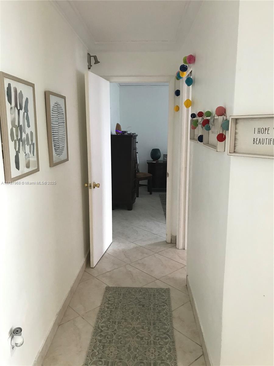 1075 93rd St #404, Bay Harbor Islands, Florida image 7