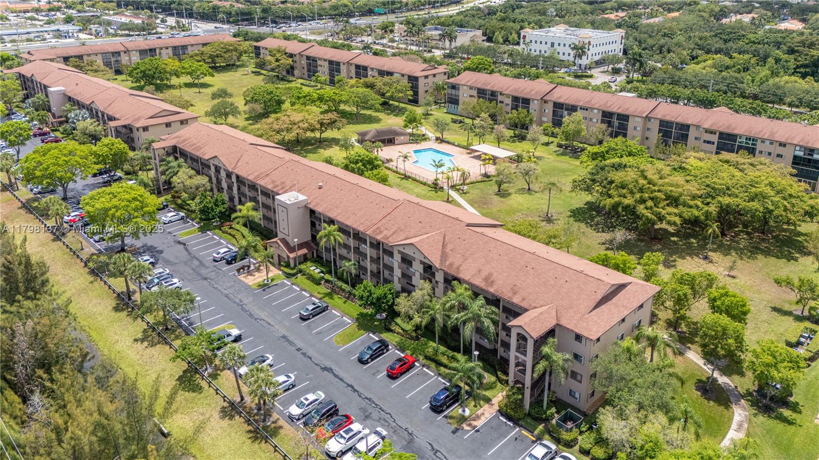 12650 SW 15th St #108F, Pembroke Pines, Florida image 41