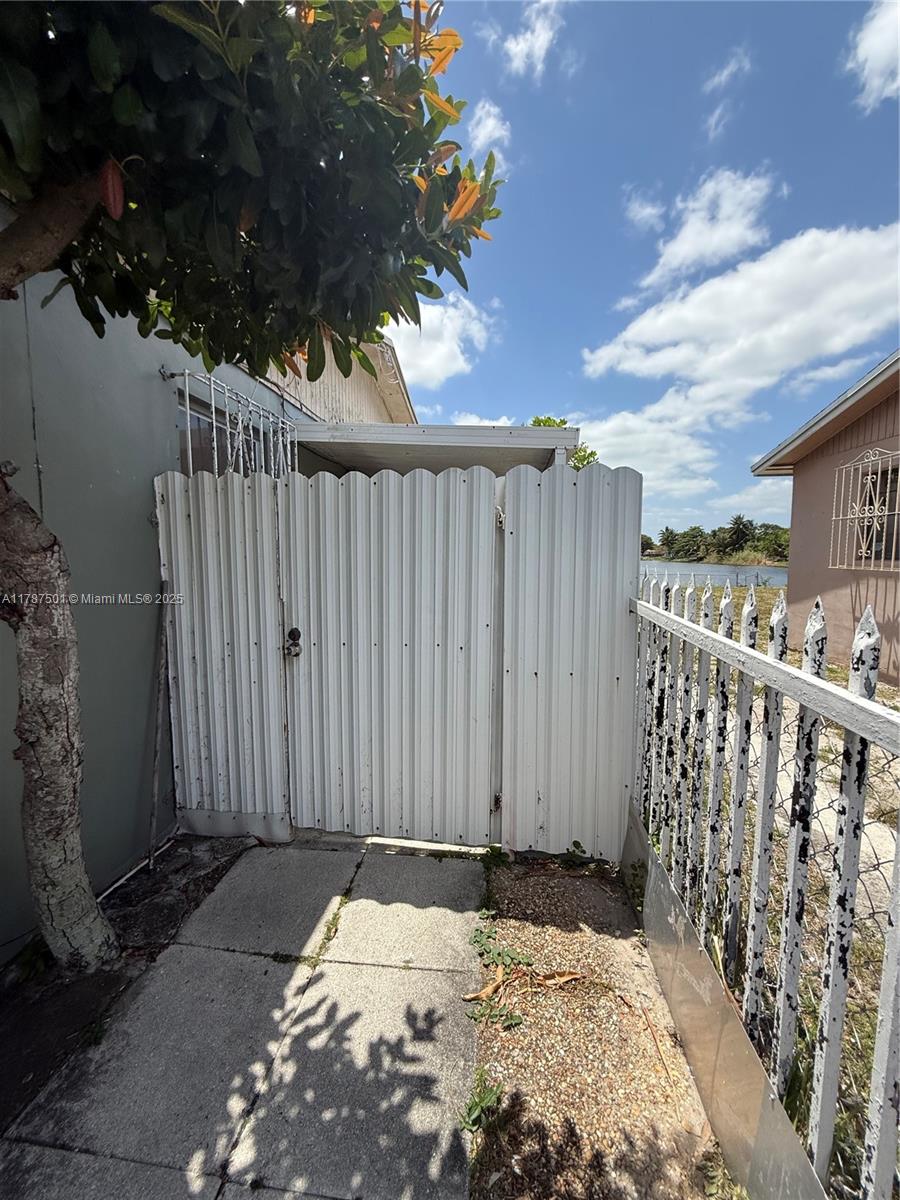 17910 NW 52nd Ave, Miami Gardens, Florida image 26