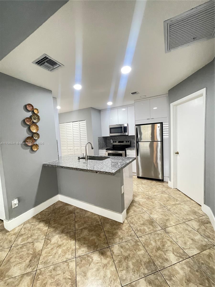 Property photo # 7