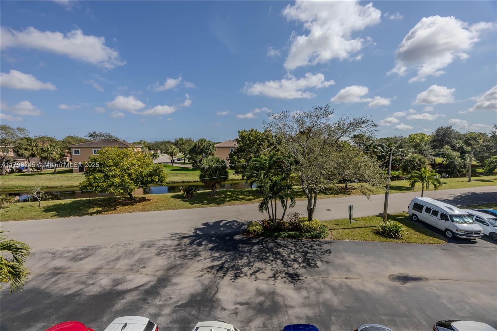 4701 NW 34th St #401, Lauderdale Lakes, Florida image 31