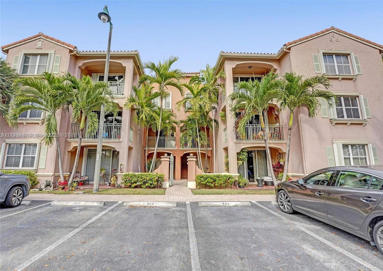 Property photo # 0