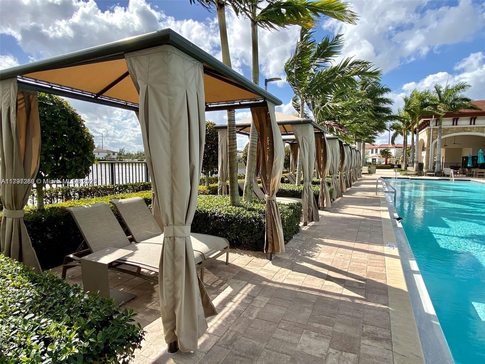 10607 W 34th Ct, Hialeah, Florida image 21