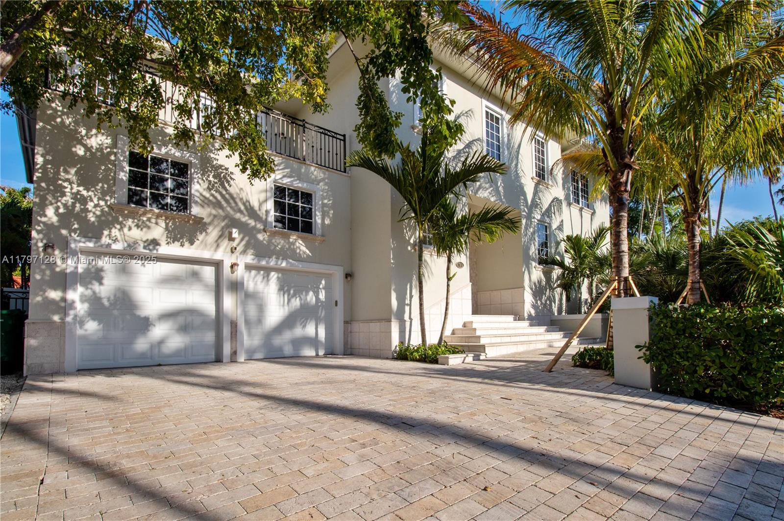 797 Ridgewood Rd Key Biscayne, FL 33149