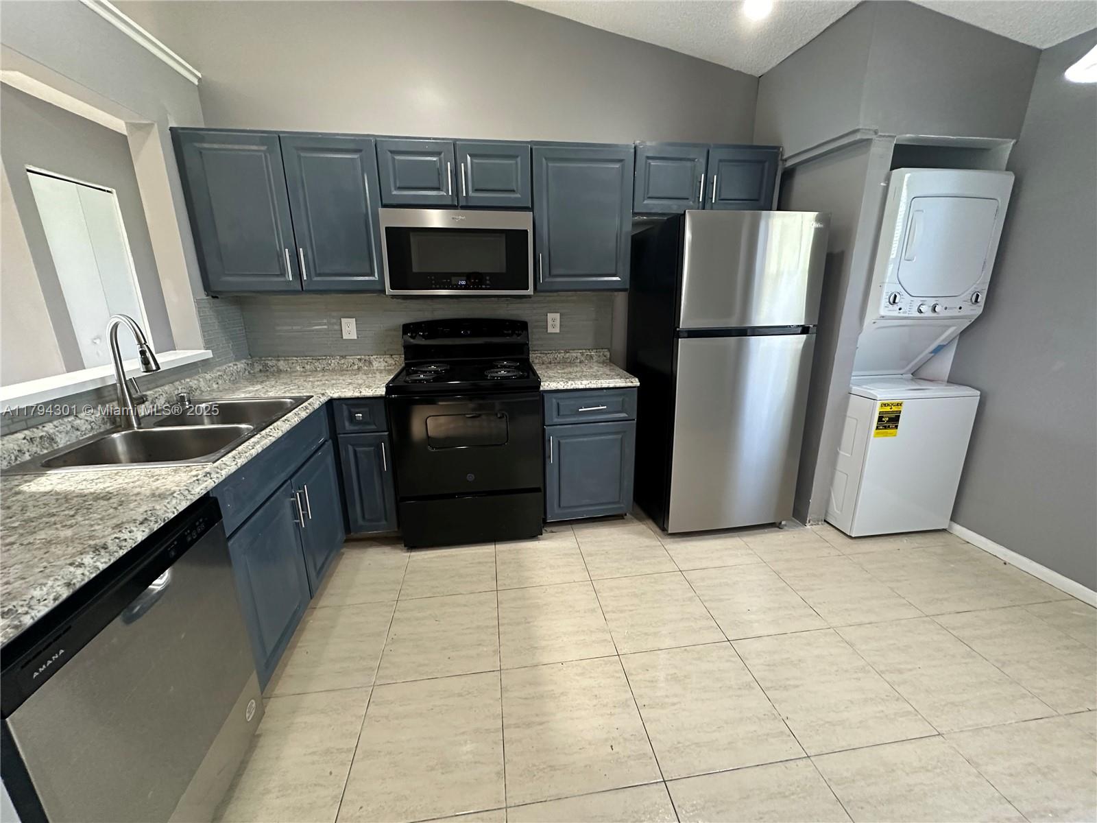 2511 NW 56th Ave #12-25, Lauderhill, Florida image 3