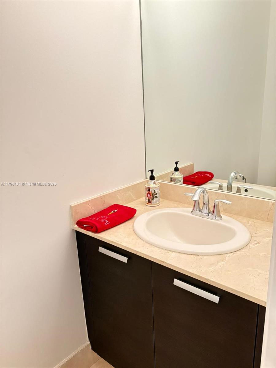 5200 NW 83rd Ct, Doral, Florida image 25
