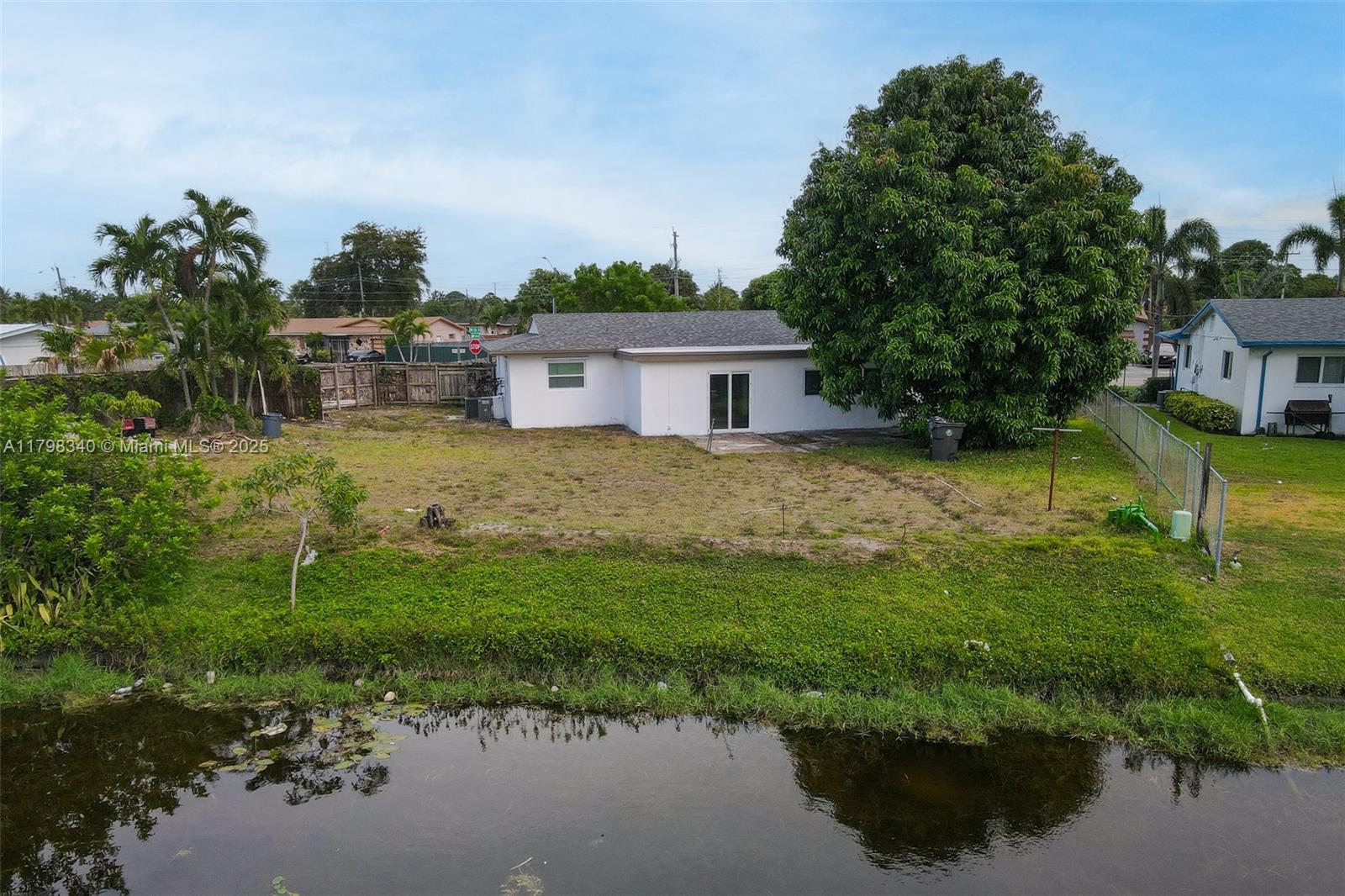3531 NW 26th St, Lauderdale Lakes, Florida image 33