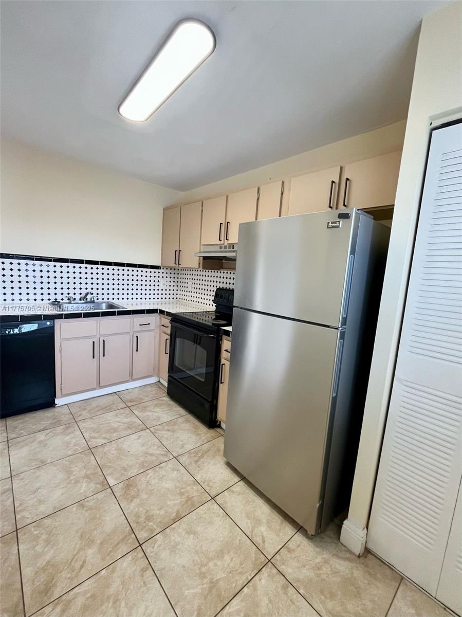 Property photo # 3