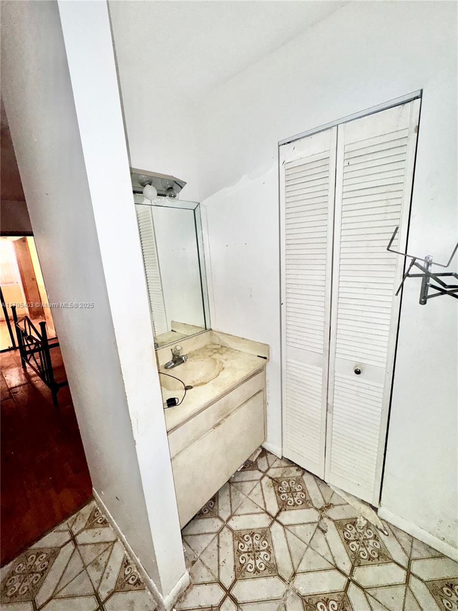 975 SW 89th Ave, Miami, Florida image 10