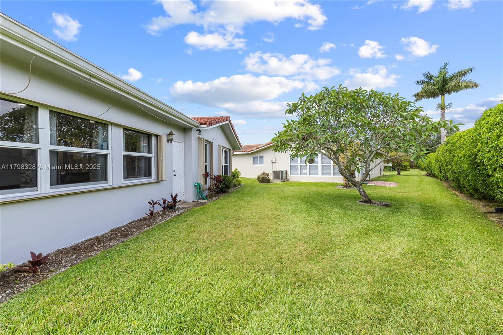 7185 E Tropical Way, Plantation, Florida image 30