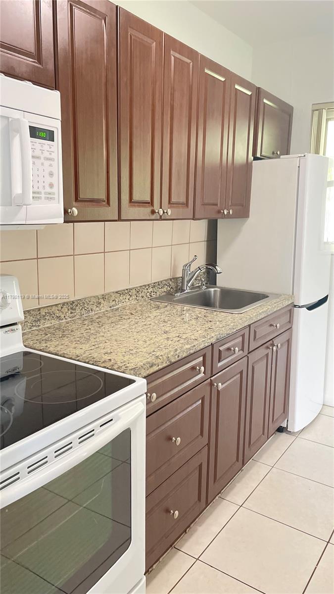 6530 SW 58th Ave, South Miami, Florida image 13