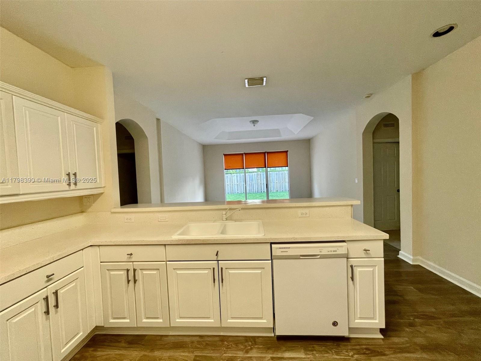 Property photo # 4