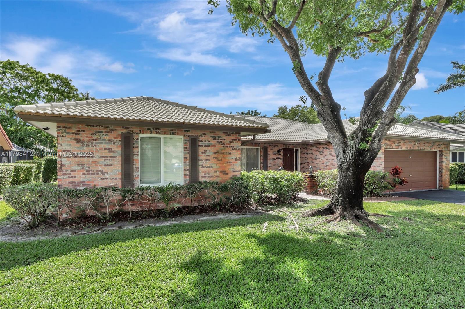 295 NW 107th Ave, Coral Springs, Florida image 2