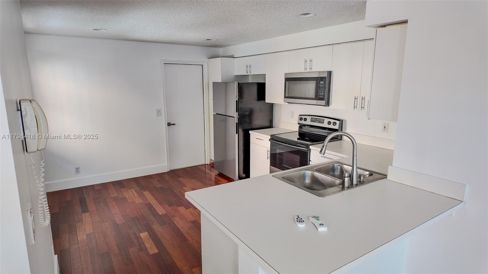 Property photo # 8