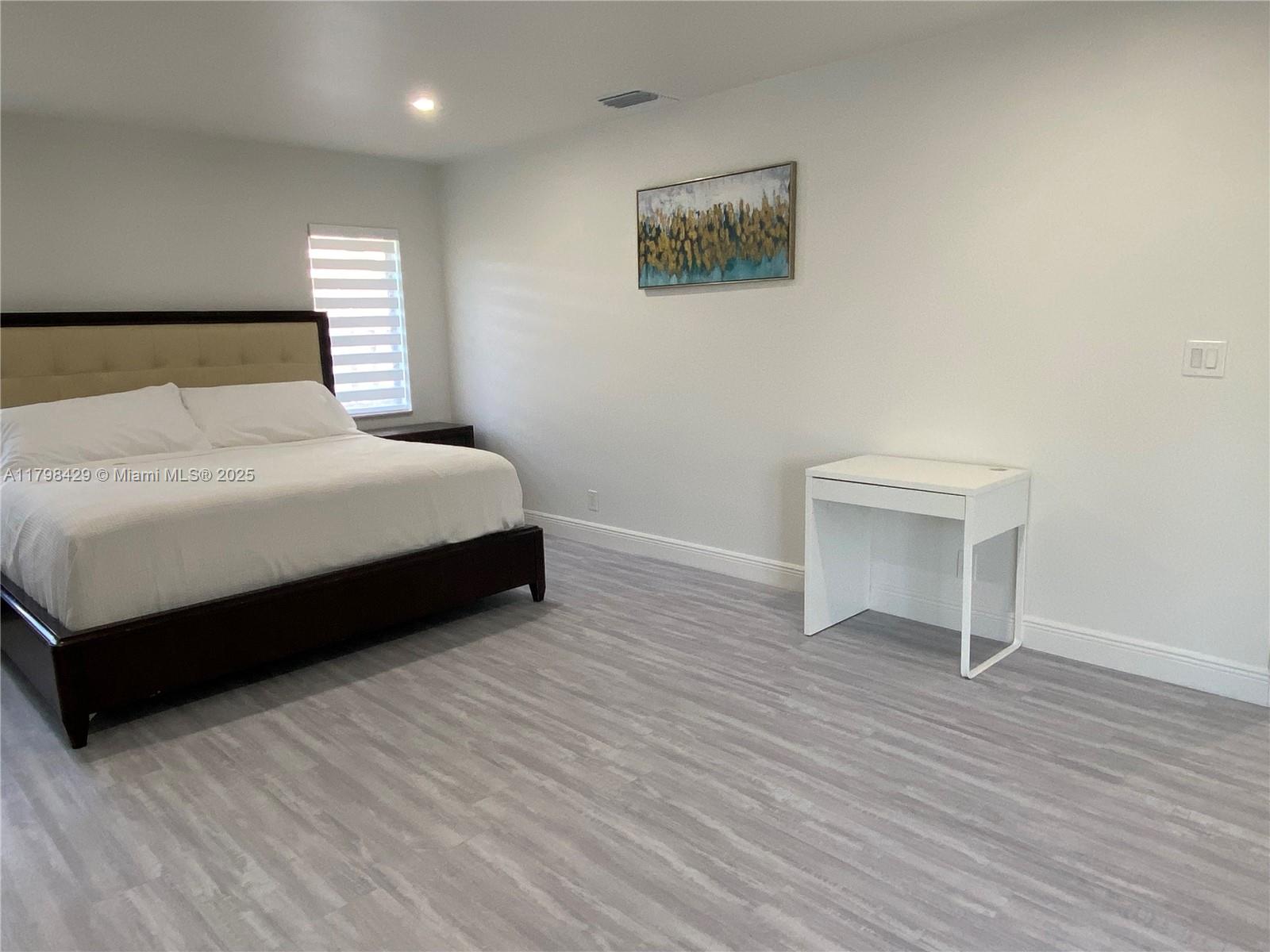 810 SW 66th Ave, Plantation, Florida image 24