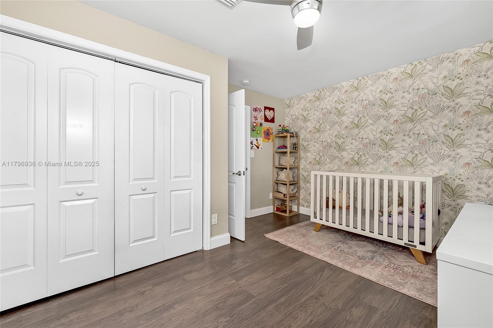 Listing Photo 11