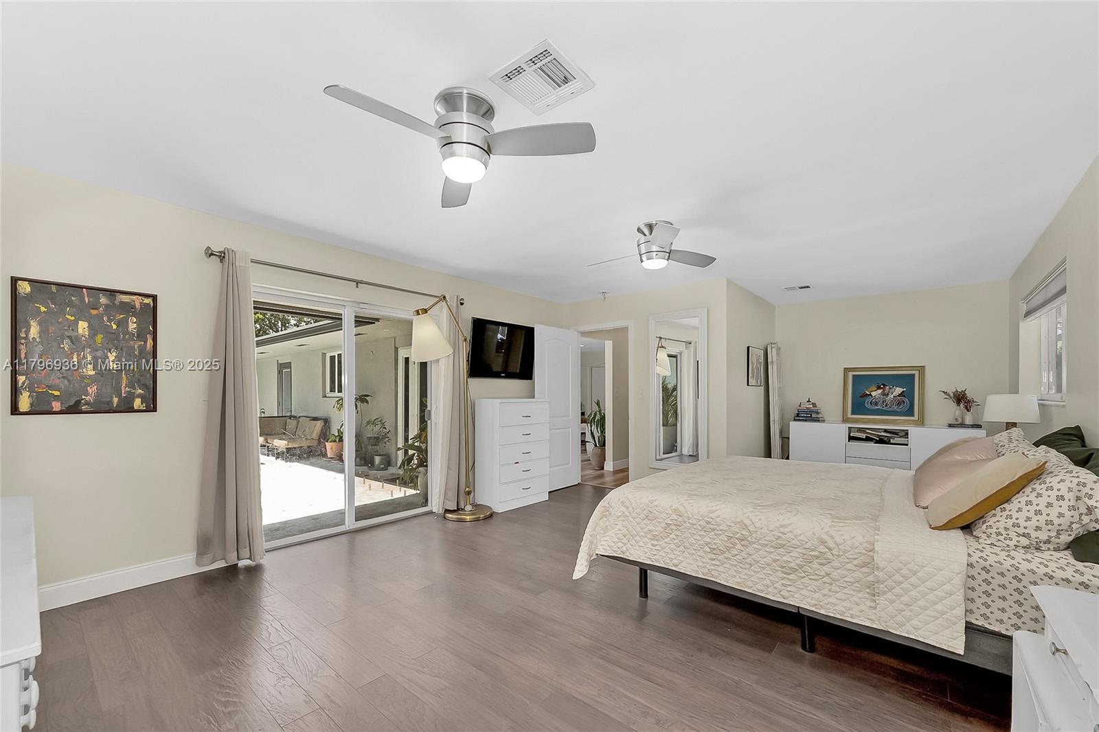 2221 N 46th Ave, Hollywood, Florida image 6