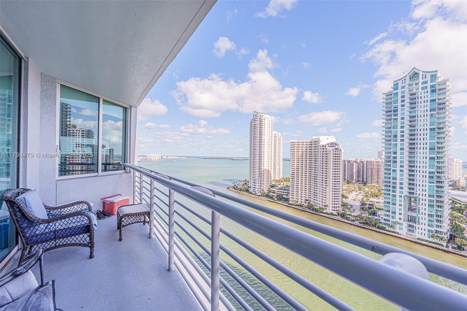 325 BISCAYNE BL #2419, Miami FL 33131