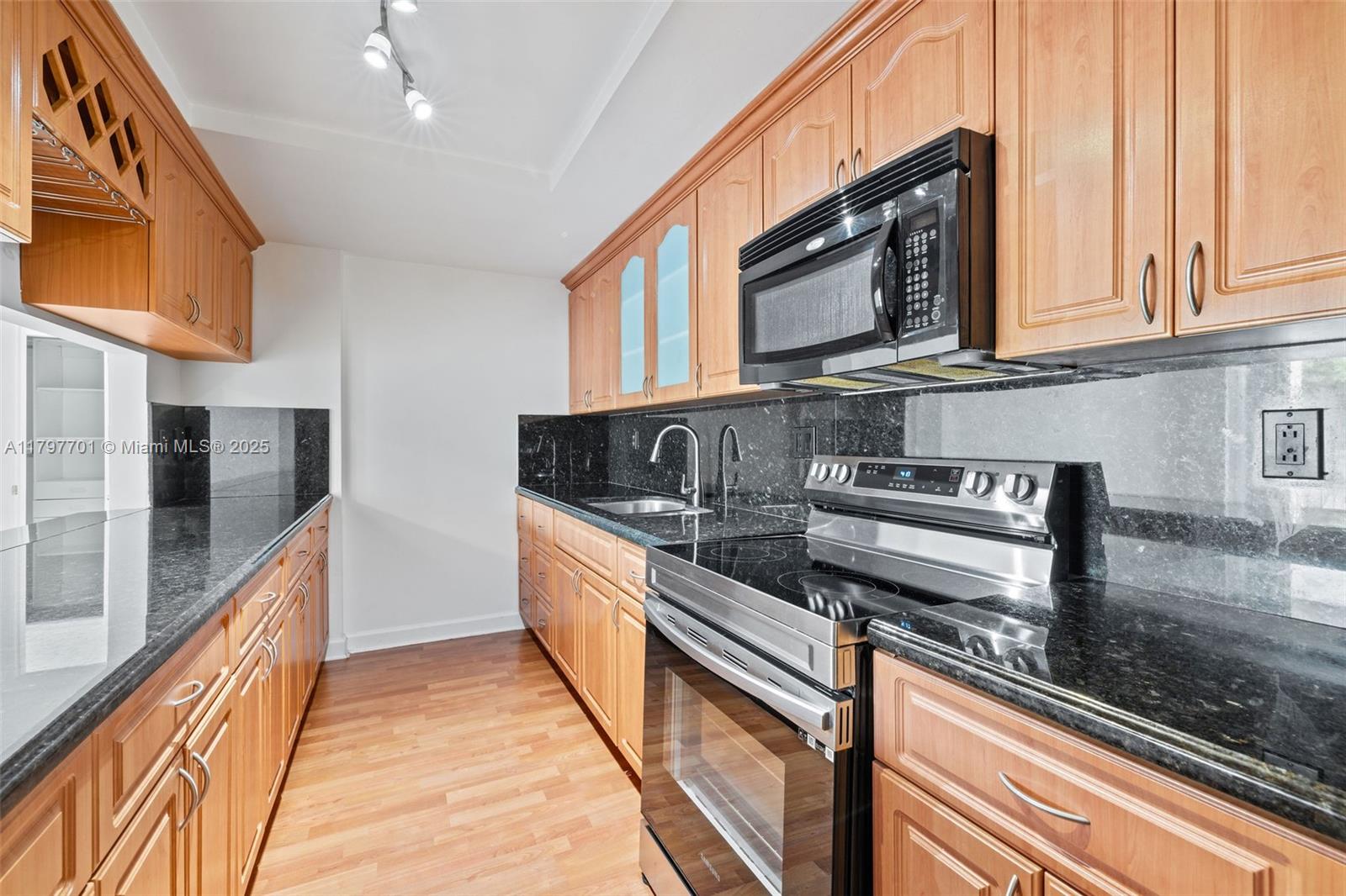 Property photo # 2