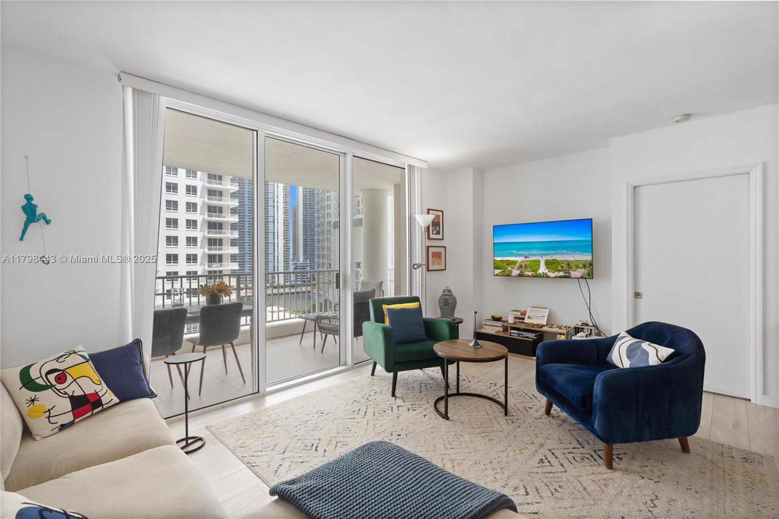 701 Brickell Key Blvd Unit 1408, Miami, Florida 33131