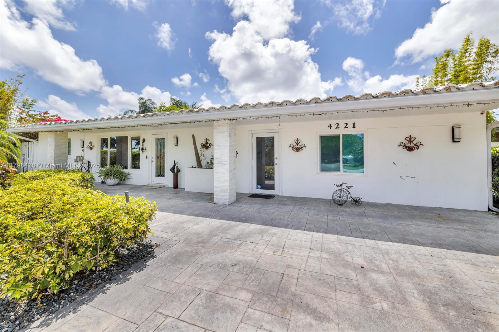 4221 16th Ave, Oakland Park, Florida 33334