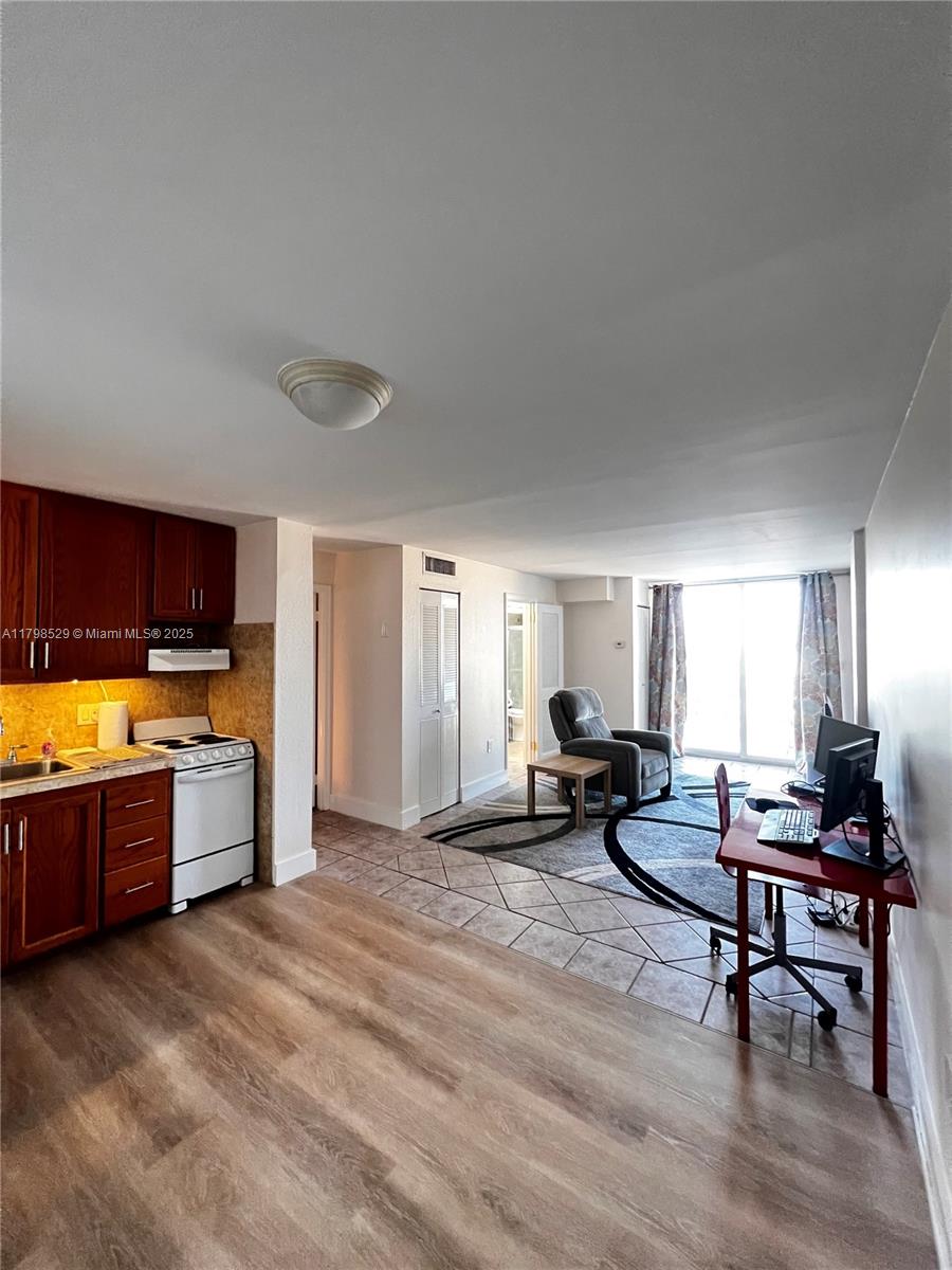 Property photo # 0