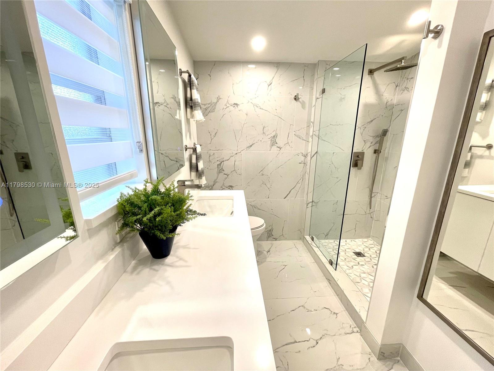 2424 Tortugas Ln, Fort Lauderdale, Florida image 38
